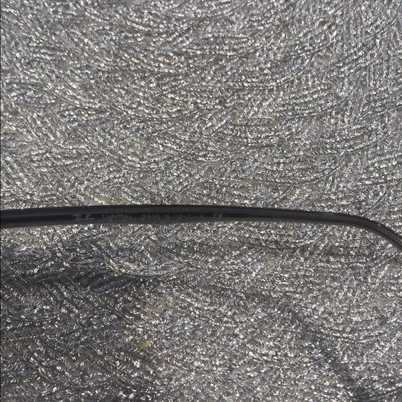 Authentic light weight RayBan sunnies. - Picture 3 of 4